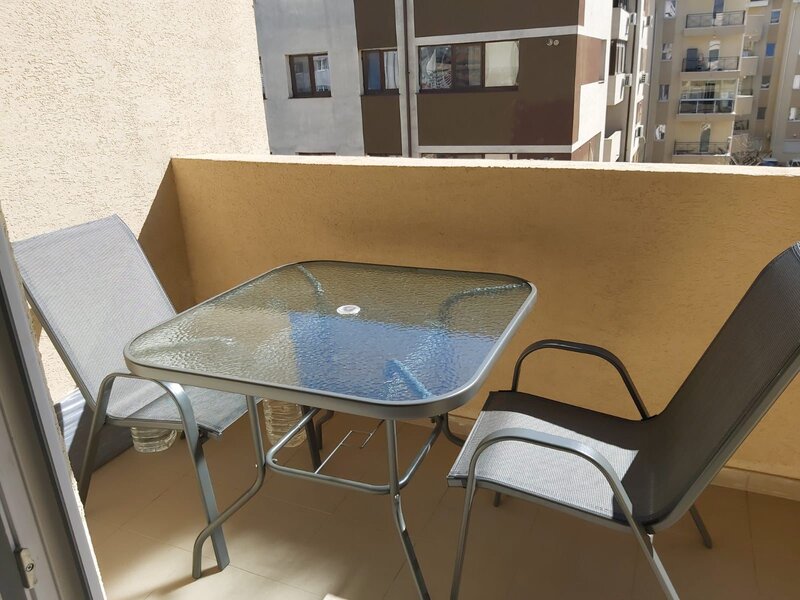 Popesti-Leordeni, Drumul Fermei.